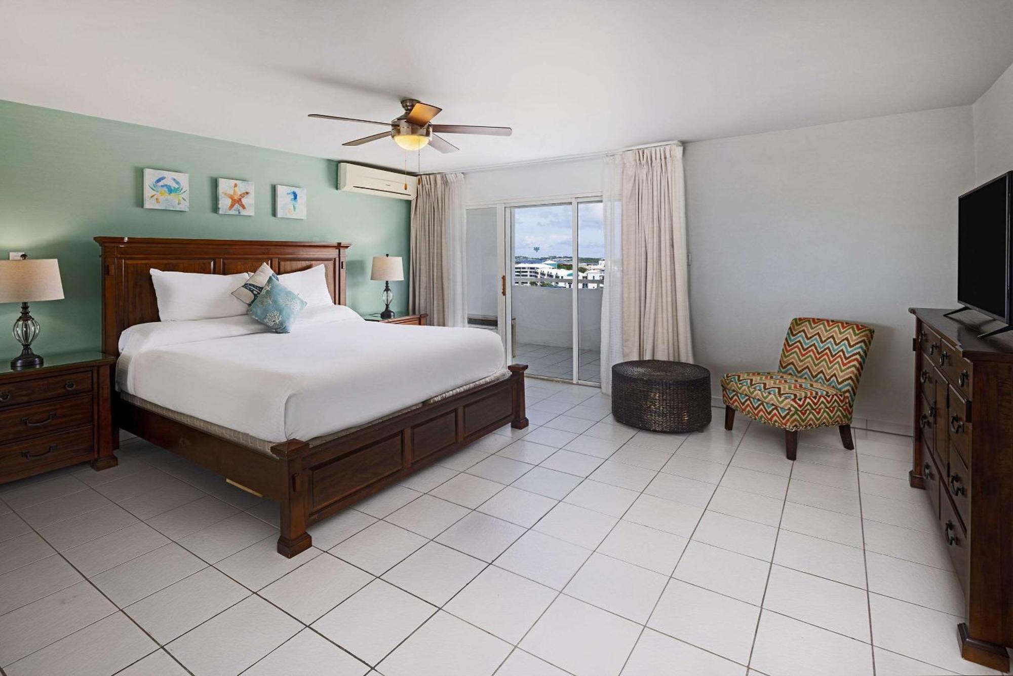 The Atrium Beach Resort And Spa, Ascend Hotel Collection シンプソン・ベイ エクステリア 写真