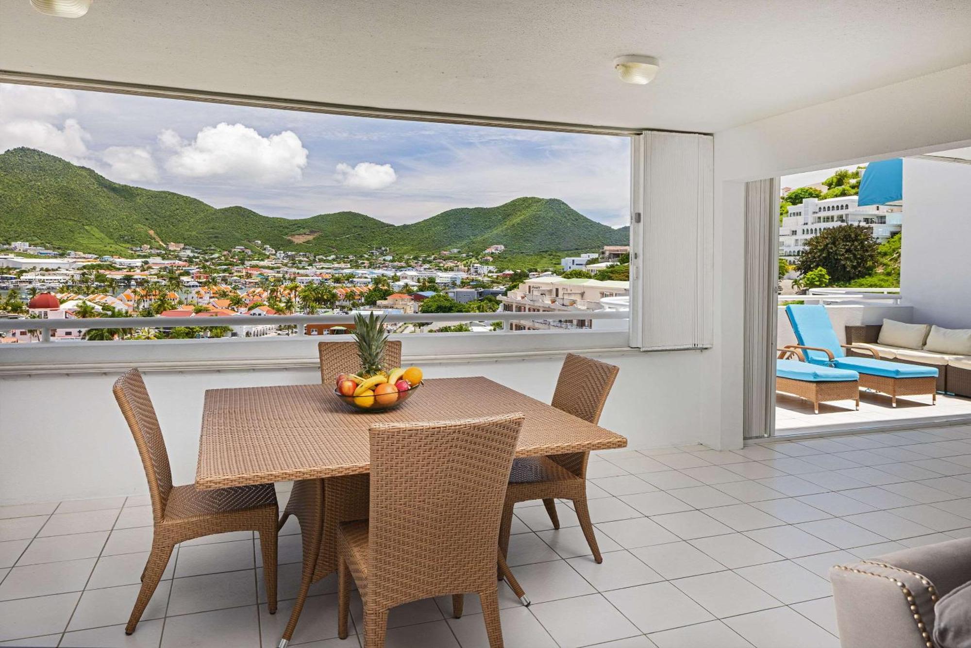 The Atrium Beach Resort And Spa, Ascend Hotel Collection シンプソン・ベイ エクステリア 写真
