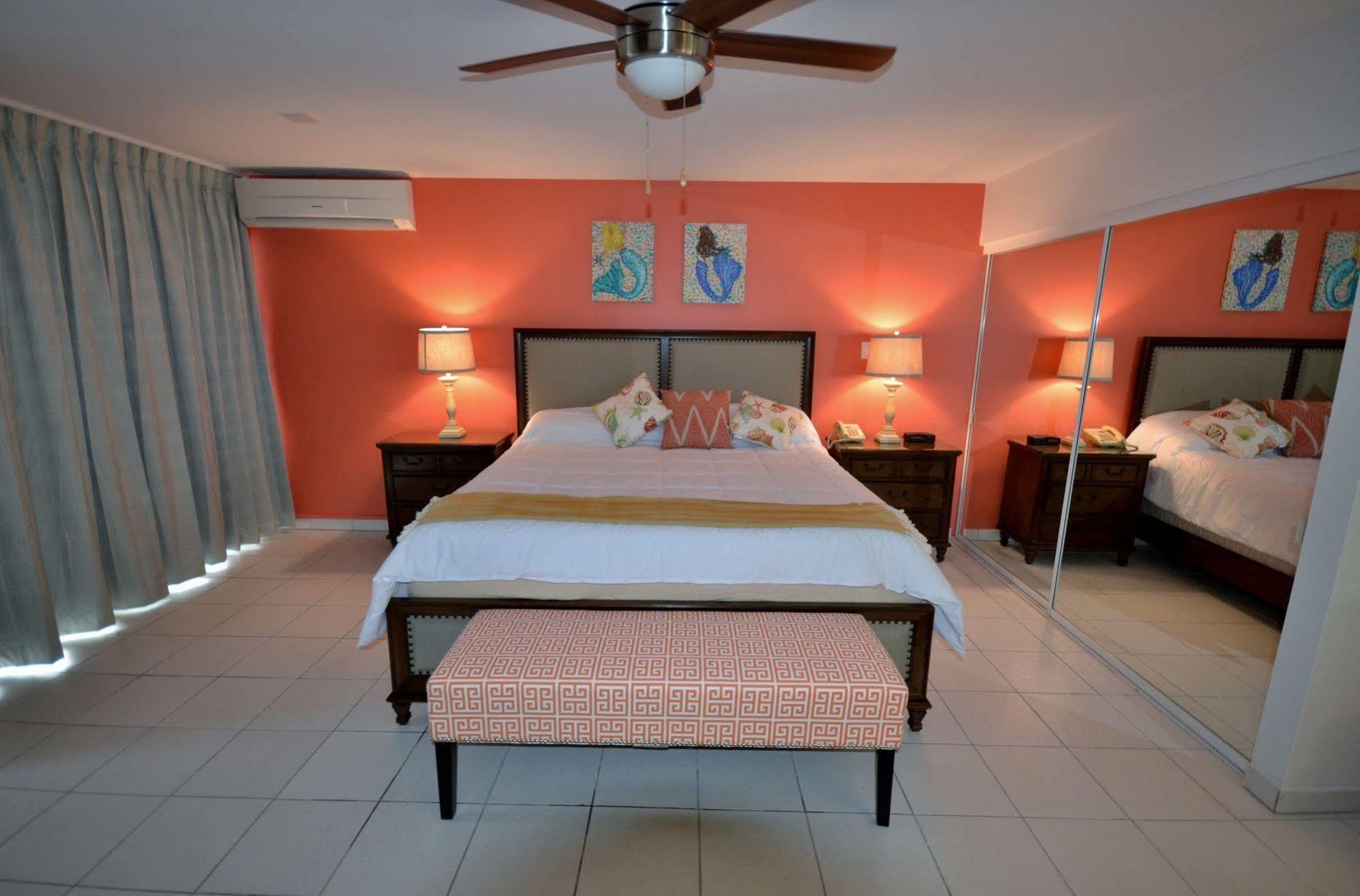 The Atrium Beach Resort And Spa, Ascend Hotel Collection シンプソン・ベイ エクステリア 写真