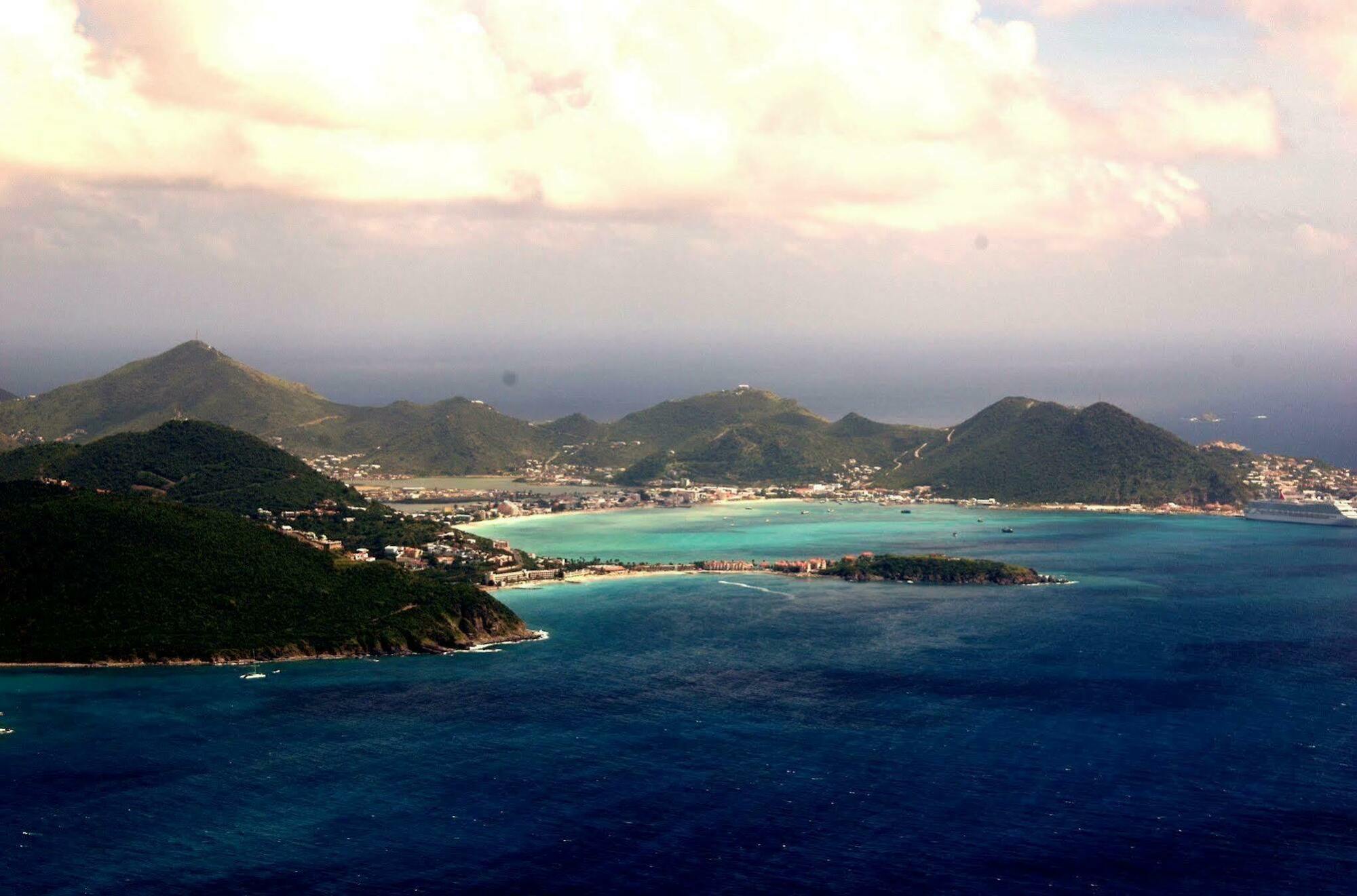 The Atrium Beach Resort And Spa, Ascend Hotel Collection シンプソン・ベイ エクステリア 写真